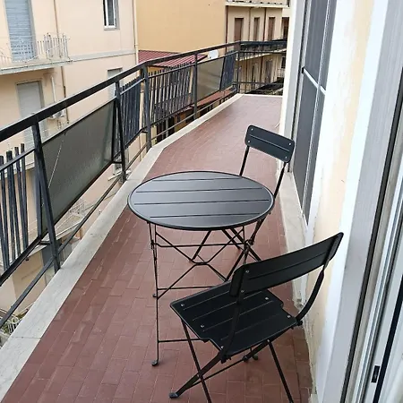 Lejlighed House With A View Of The Strait Of Messina 2 2 Bathrooms *